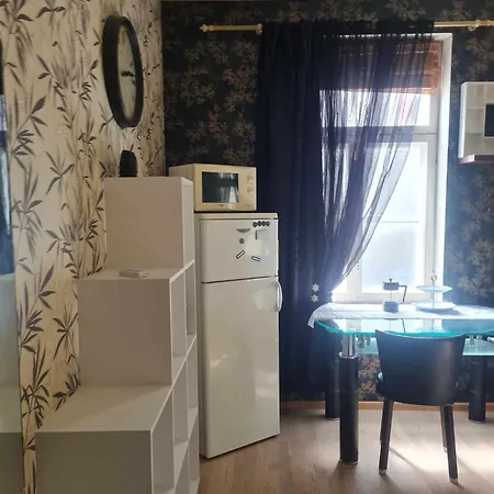 דירה Romantic Getaway In Historic Wooden House טרטו